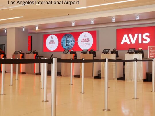 エイビスレンタカー ロサンゼルス空港 受付
